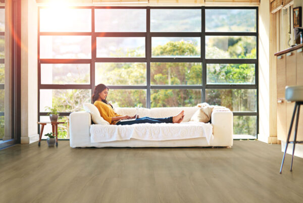 BENTON BLONDE LUXURY VINYL PLANK|Ashton 2.0|Click & Lock|Waterproof|7" x 48" 4.4MM, 12MIL WEAR LAYER|26.147 sf/carton - Image 2